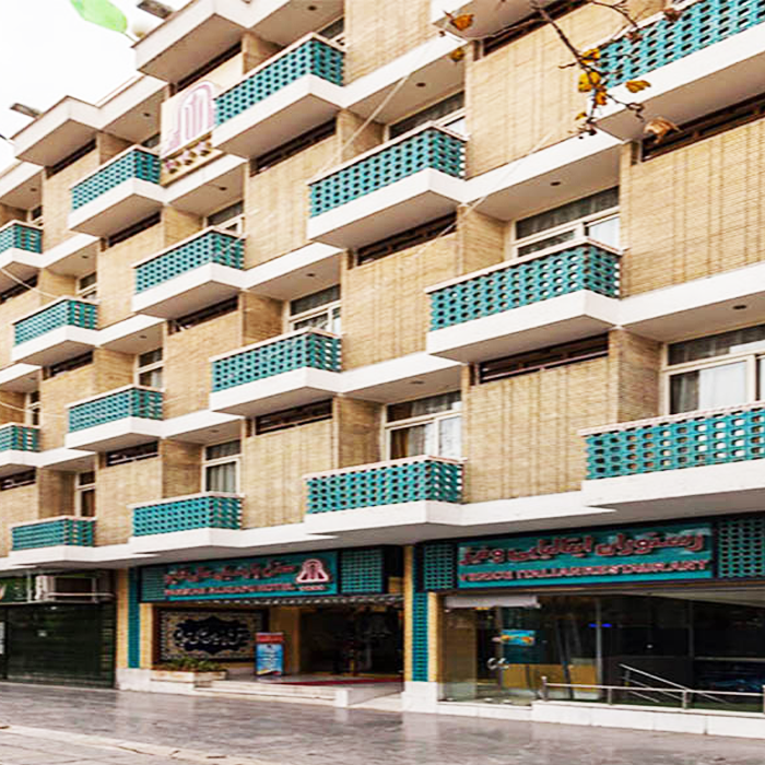 هتل عالی قاپو پارسیان